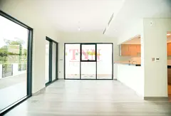 PARK LIVING | 4 + MAID | HUGE GARDEN | CORNER
