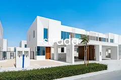 Corner Unit, 4 Bedroom, Great Location