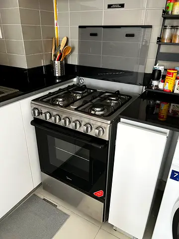 MIDEA Stainless Steel Gas Range with Oven - Good Condition