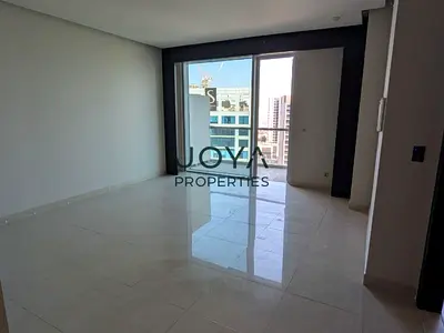 Partial Canal View - High Floor - Multi Chqs
