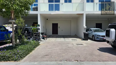 Luxurious 4 Bedroom | Best Deal | Prime Location