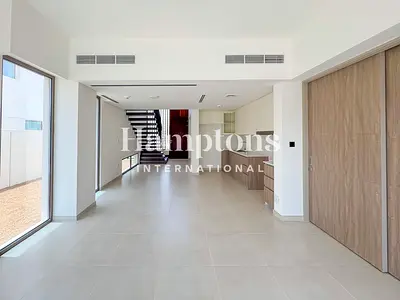 Single Row | Corner | Vastu Compliant