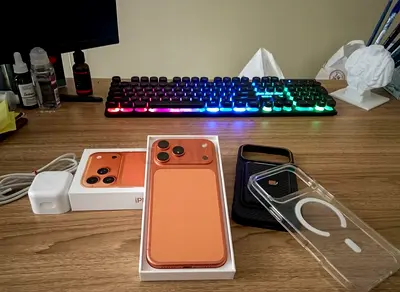 IPHONE 17 pro max 256GB + Free accessories