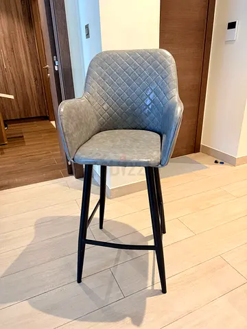 Set of 2 Gray Bar Stools with Backrest and Metal Legs - Good Condition