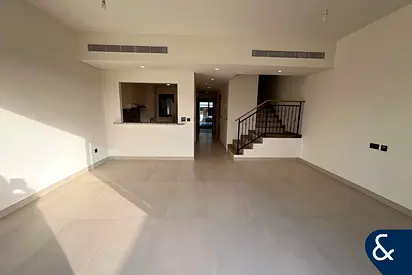 Single Row | Central Hub | Best Location