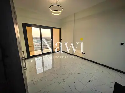Modern Layout | Bright 1 Bedroom Apartment| Vacant