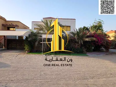 🏡 Corner Villa for Rent – Al Rawda 1 ✨ Prime Location Opposite a Mosque ✨ The villa consists of: