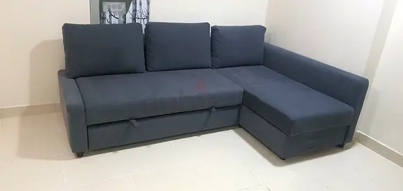 We are selling sofa bed