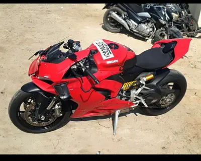 2025 Ducati Panigale V2 9200KM