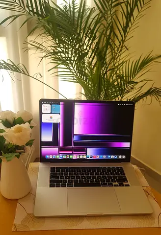Apple MacBook Pro A2141 2019 16GB RAM 512GB SSD 4GB GRAPHICS