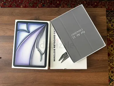 Apple iPad Air M3 11” 128GB Sealed + Keyboard Case + Accessories