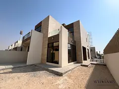 CORNER UNIT | SINGLE ROW | VACANT