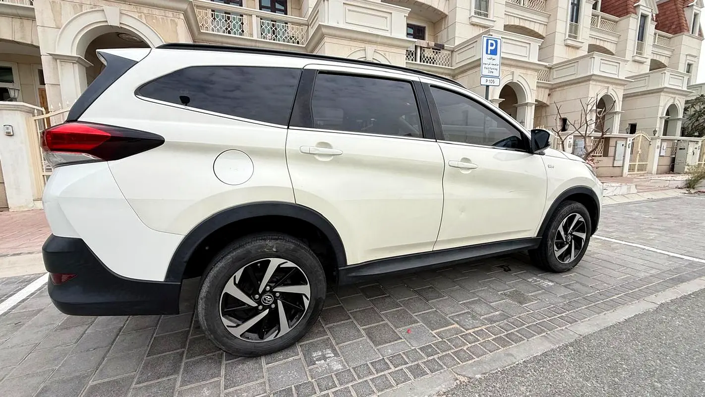 Toyota Rush 2023 — photo 1 of 8