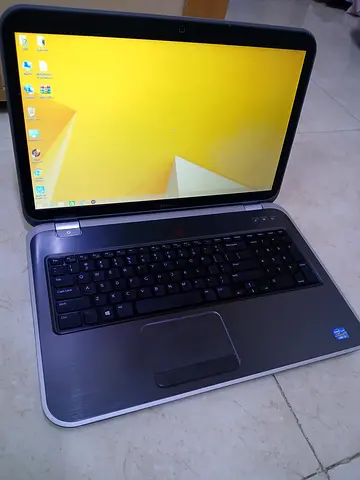 17 inch screen size. dell inspiron core i5 3rd generation Ram 8gb perfect condition
