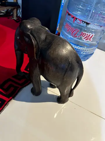 Hand-carved Wooden Elephant Figurine - Small Decorative Collectible