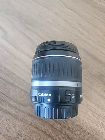 Canon EF-S 18-55mm