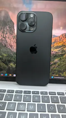 IPhone 16 Pro Max 256gb SIM locked