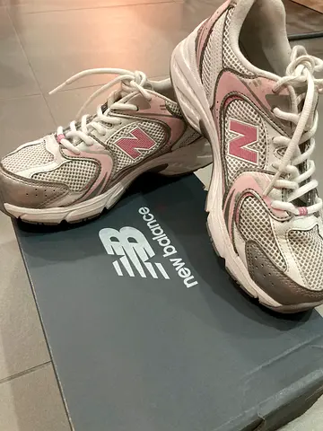 New Balance running shoes, excellent condition.  UK5.5     US6  EU38.5