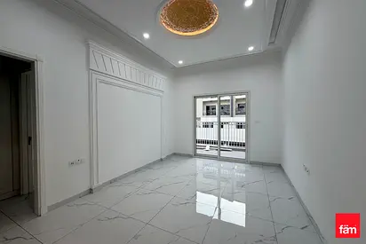 Multiple Options | Fitted Kitchen | Vacant
