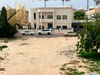 فيلا للإيجار في الرفاعة – مجددة بالكامل وطابقين