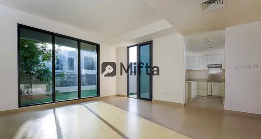 Vacant June 20 | 3 BR 4 BATH | 2.5% Commission