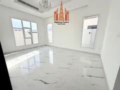 Spacious Exclusive Like A New well maintained villa 5Bhk maids store wardrobes