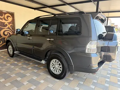 MITSUBISHI PAJERO 2015 SINGLE USE, GCC,PANORAMA SUNROOF, CRUISE