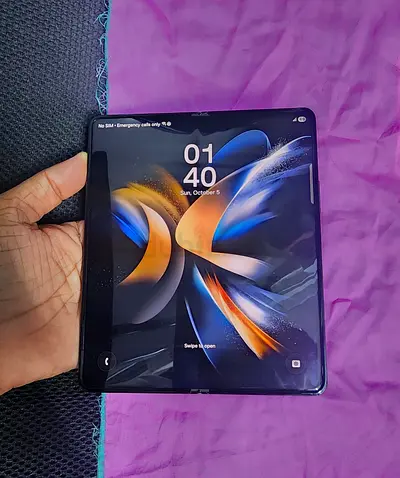 Samsung Galaxy Z Fold 4 (foldable) - Good Working Condition