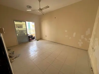 من أجمل الشقق للإيجار السنوي_ وبأفضل الأسعار في منطقة النعيميه  بعجمان _موقع خدمي وقريب من جميع الخدمات