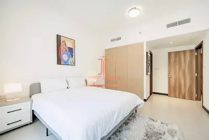 Vacant| Furnished| Spacious