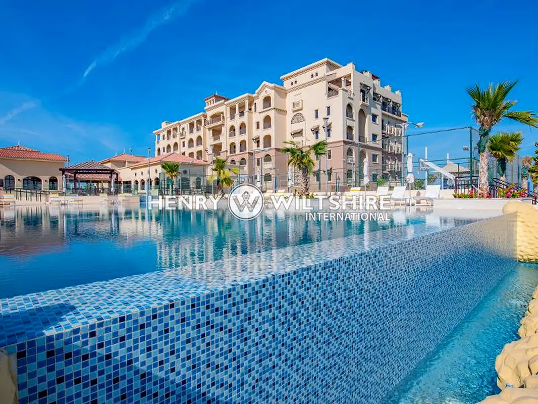 Spacious layout | 3 + maids | Partial sea view