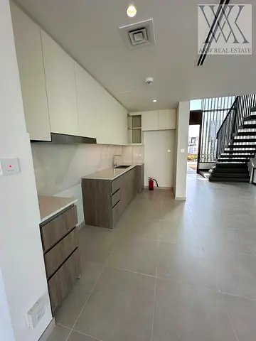 4-bedroom premium villa in Golden Beach Nara bigger plot size. Prime unit with excellent location and great community access.