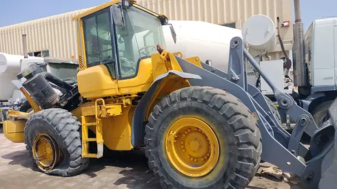 VOLVO wheel loader L120F