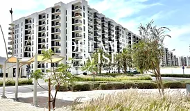 Fully Furnished | Elegant 3BR+M | Ideal Location