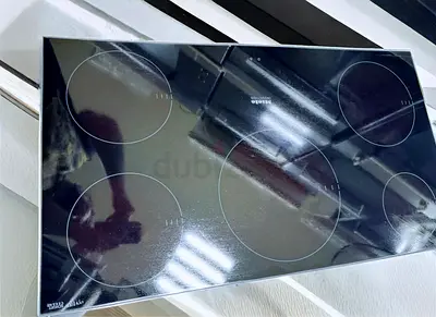 Miele 93 cm Induction Hob – Modern Glass Surface Design