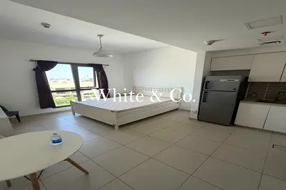 Vacant | Spacious Unit | Fully Furnished