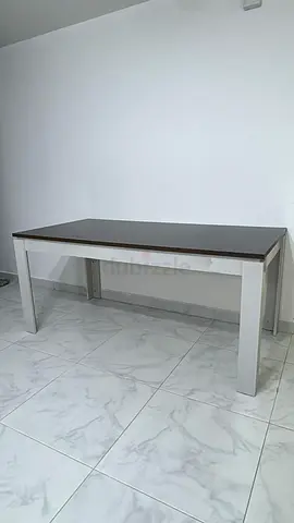 Dinning table