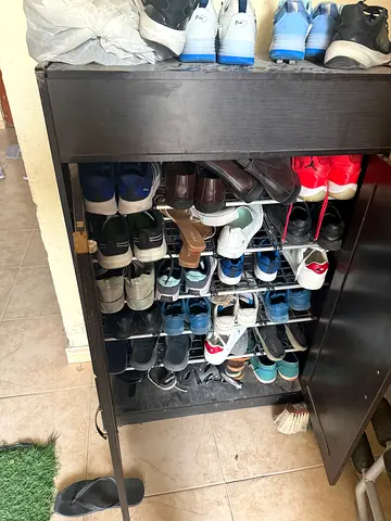 Shoe rack