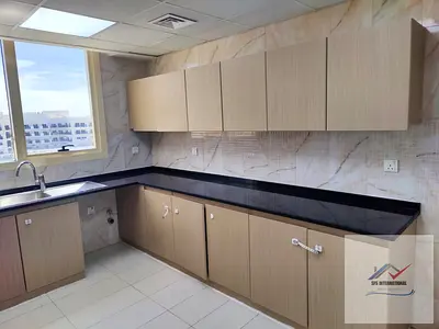 LARGE LAYOUT | MULTIPLE OPTIONS | VACANT NOW