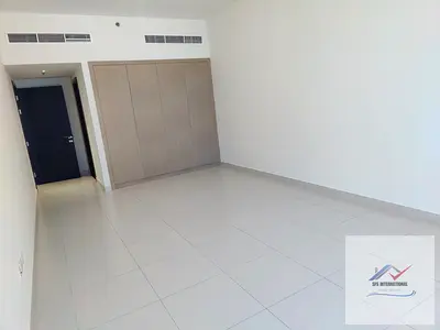 LARGE LAYOUT | MULTIPLE OPTIONS | VACANT NOW
