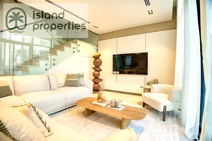 Ultra Modern 3BR+maid's villa || Beachfront living || Gated community
