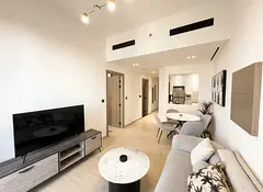 Vacant | Premium Furniture | Bright Unit