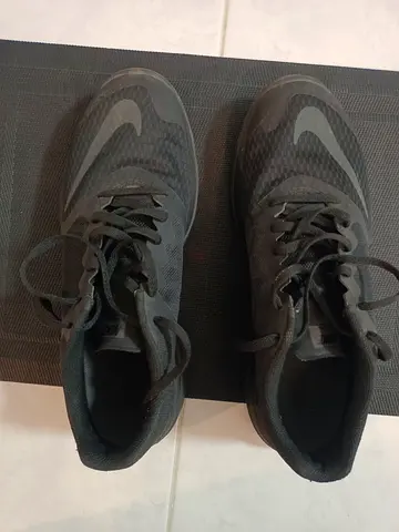 Used Black Nike Trainers, Size 9 U.K — size 10 USA . VERY Good Condition