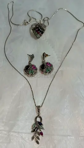 For sale nice necklace silver 925% from Thailand very beautiful necklace 100% original