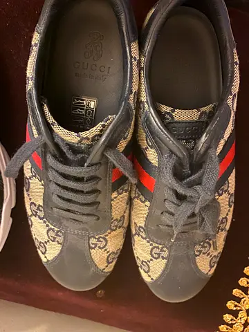 Original Gucci shoes size 33 -34