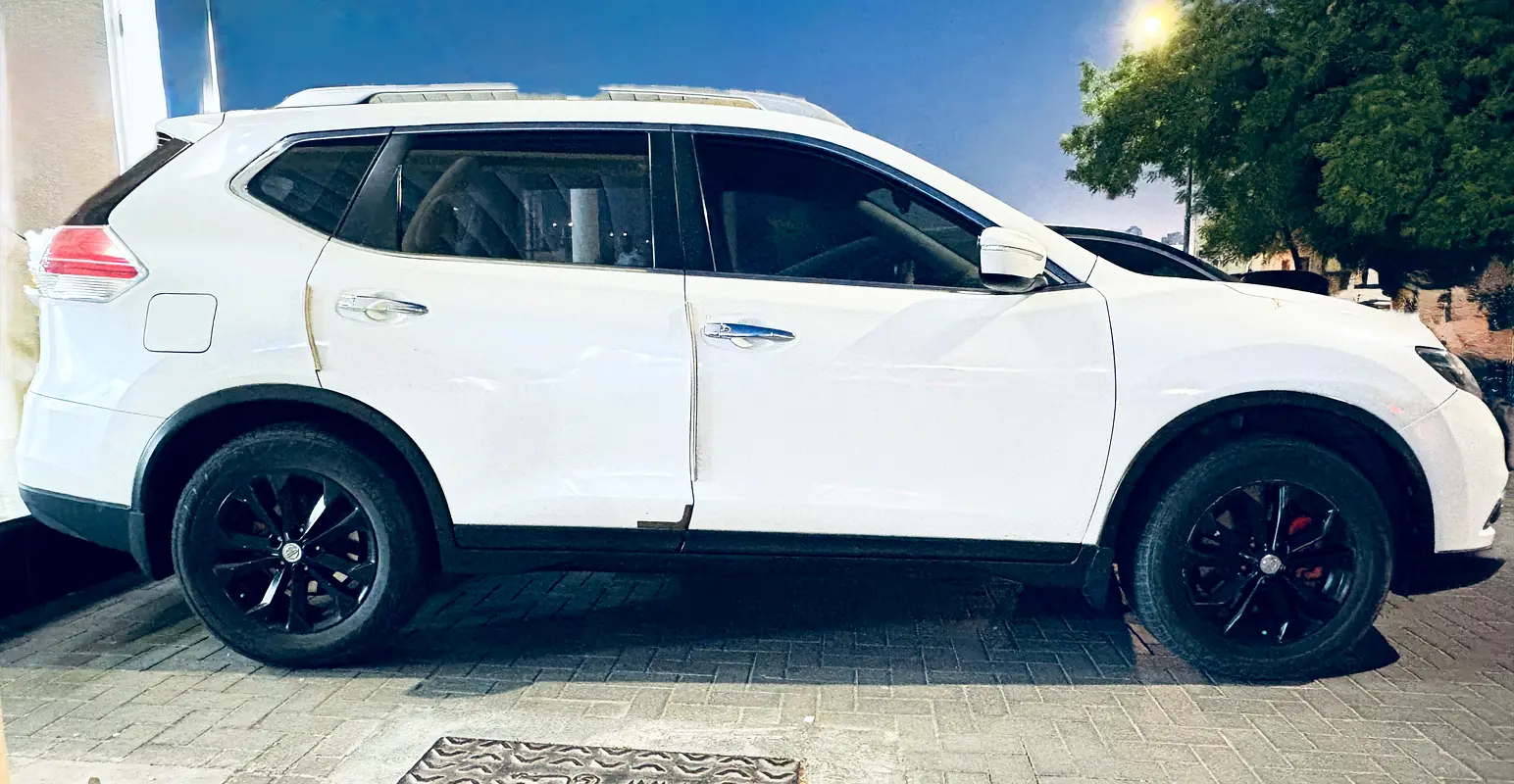 Nissan X-Trail 2015 — photo 1 of 7
