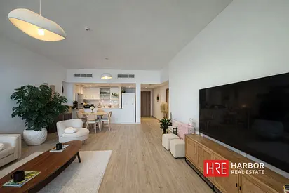 Modern 3BR | Spacious Layout | Prime Location
