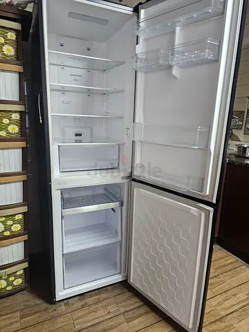 Hitachi refrigerator urgent sale