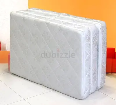 Queen size single mattresses trifold foldable 180x90x7cm
