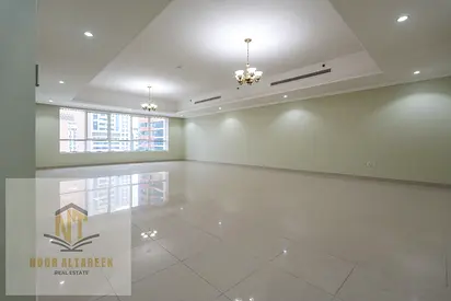 ✨ شقة للإيجار السنوي في القصباء – الشارقة ✨🏡 فرصة مميزة للسكن في واحدة من أفضل المناطق الحيوية بالشارقة، ضمن بناية سكنية وتجارية بموقع استراتيجي قريب
